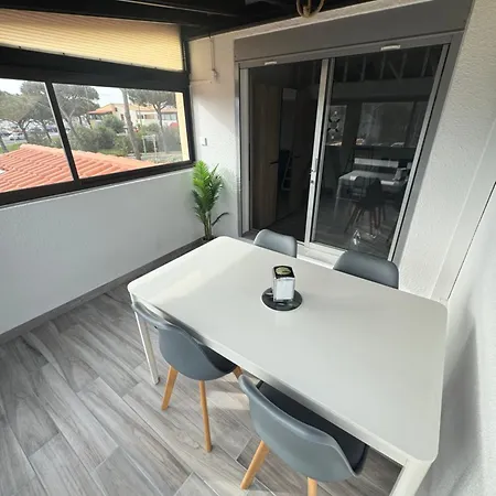 Le Nid Des 150 M Apartman